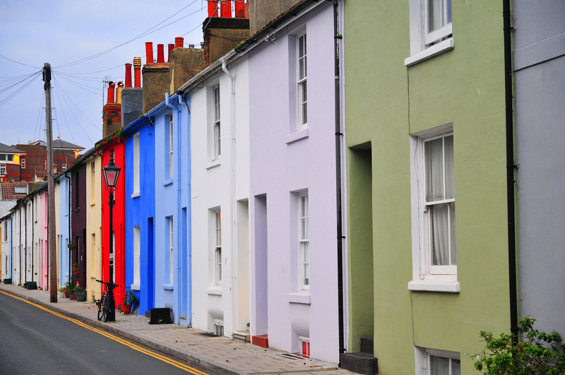 Can You Sell a House with a Boundary Dispute?