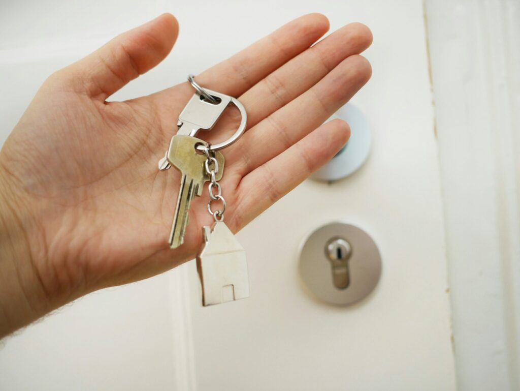 Are Private House Sales Cheaper?